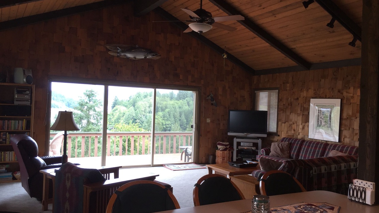 Photo of Livingroom in Mayfield