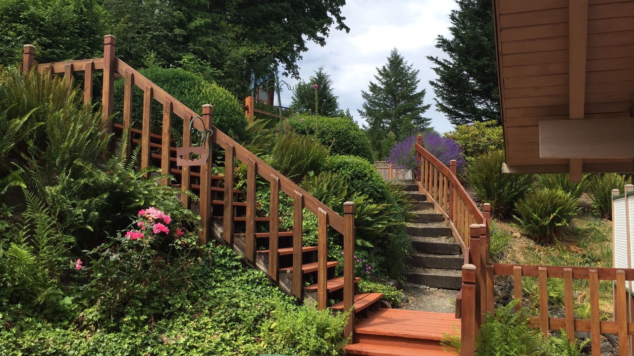 Photo of Others in Mayfield