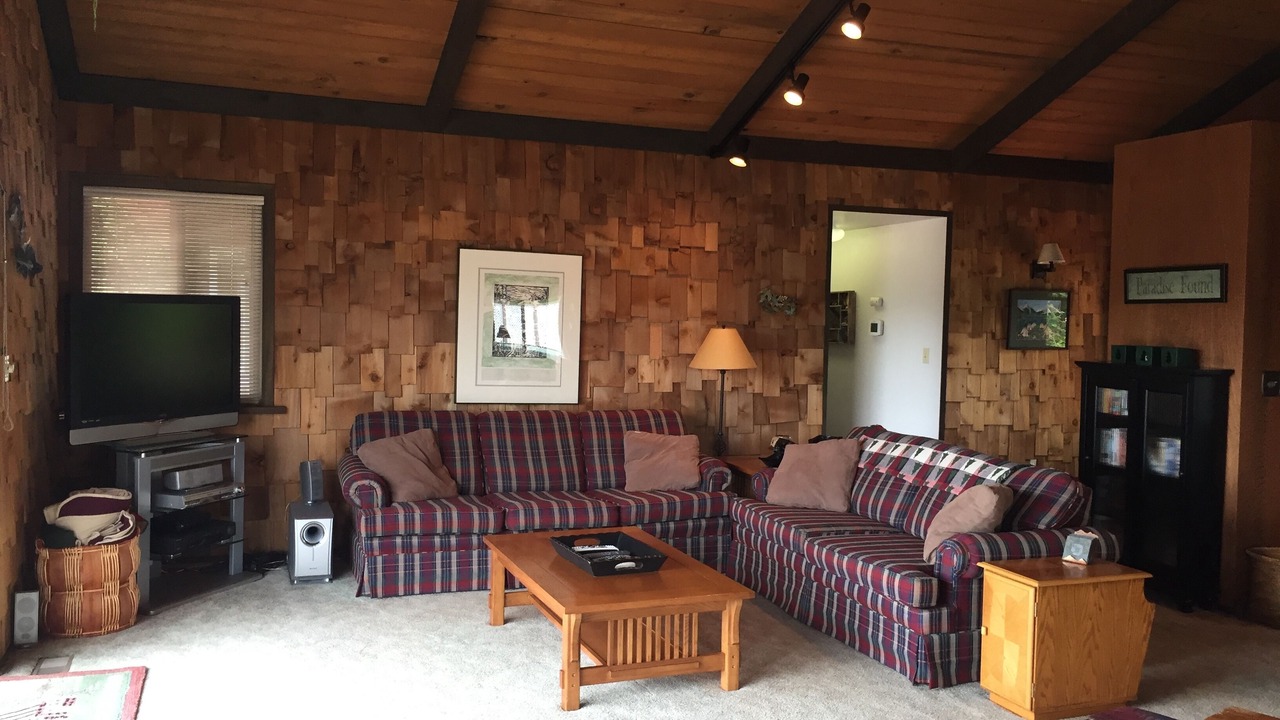 Photo of Livingroom in Mayfield