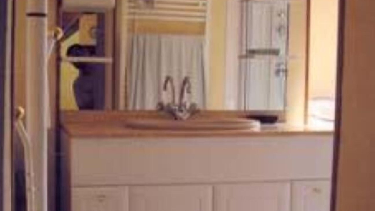 Photo of Bathroom in Bruniquel