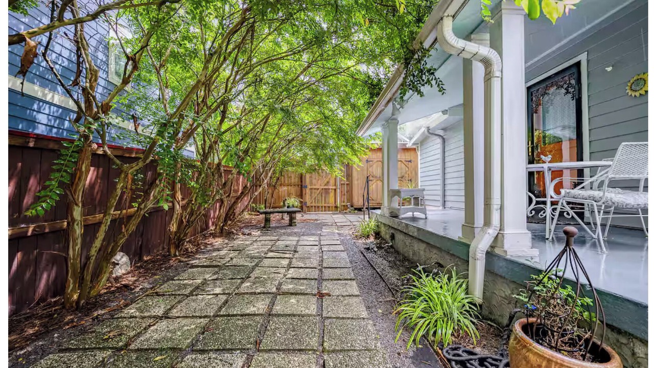 Photo of Outdoor in Shelby Hills