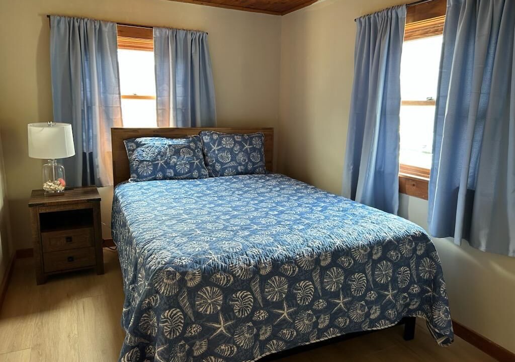 Photo of Bedroom in York Beach