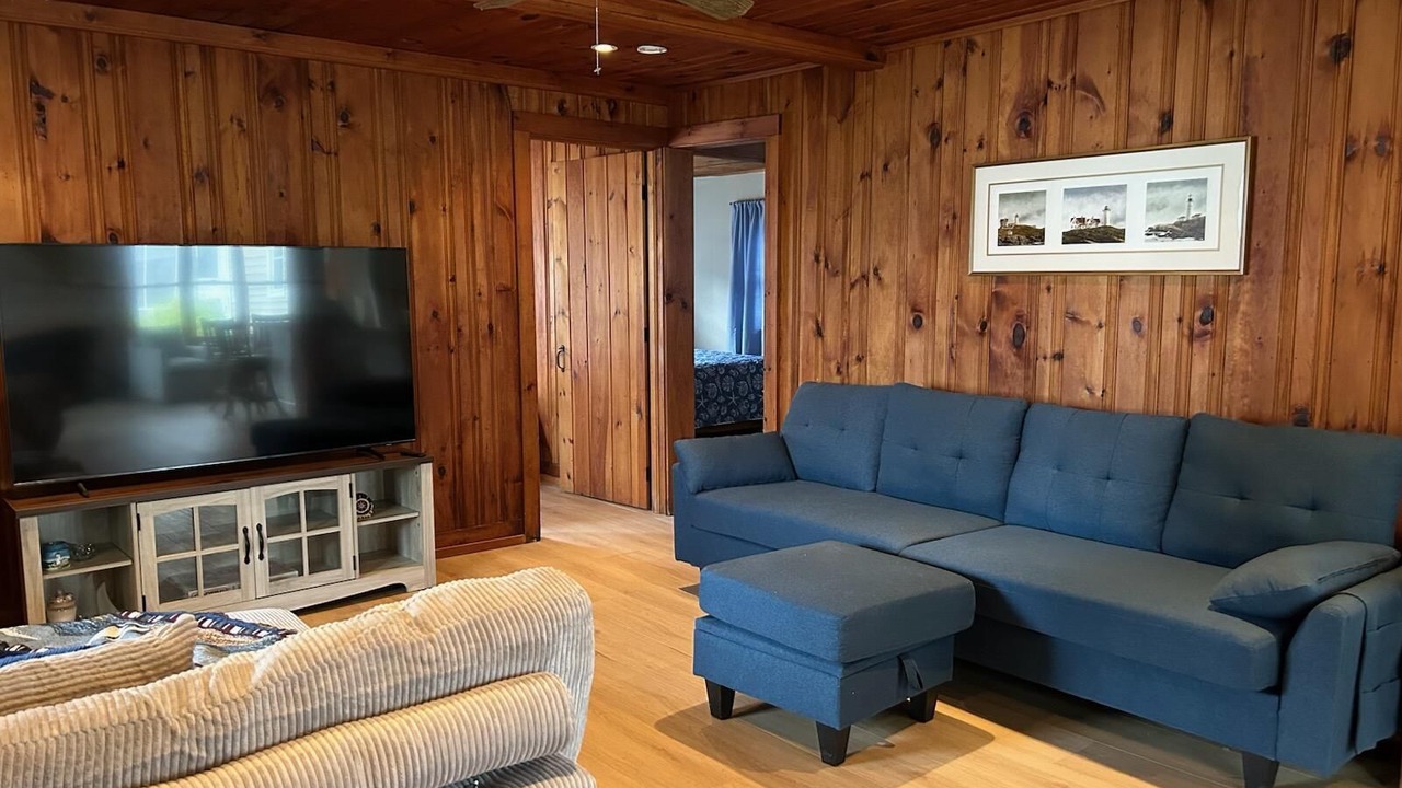 Photo of Livingroom in York Beach