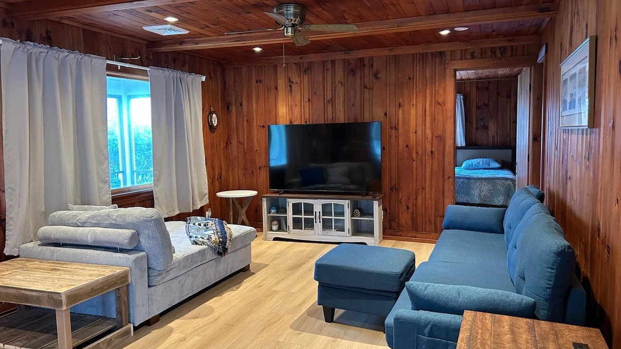 Photo of Bedroom in York Beach