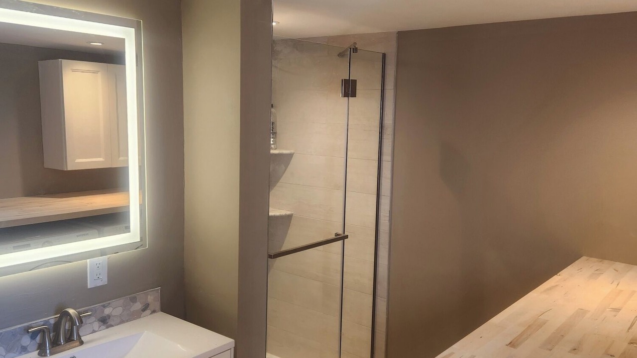 Photo of Bathroom in York Beach