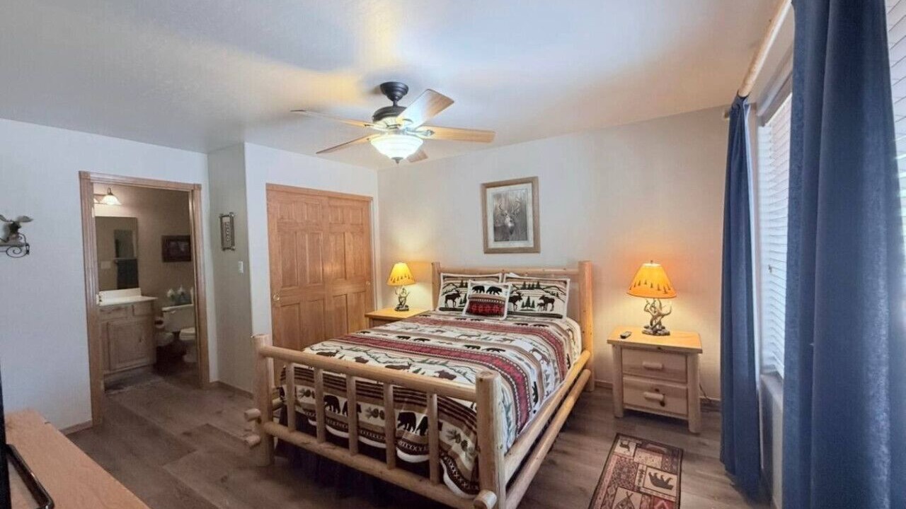 Photo of Bedroom in Heber