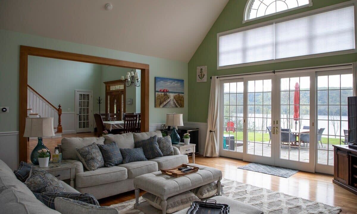 Photo of Livingroom in Cooperstown