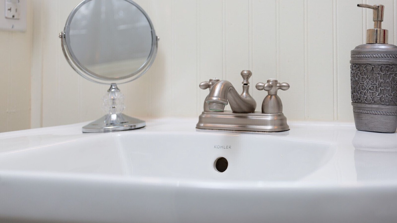 Photo of Bathroom in Midtown