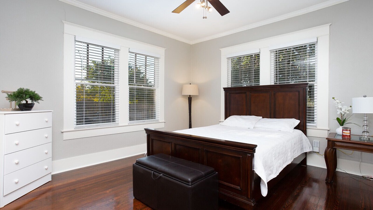 Photo of Bedroom in Midtown