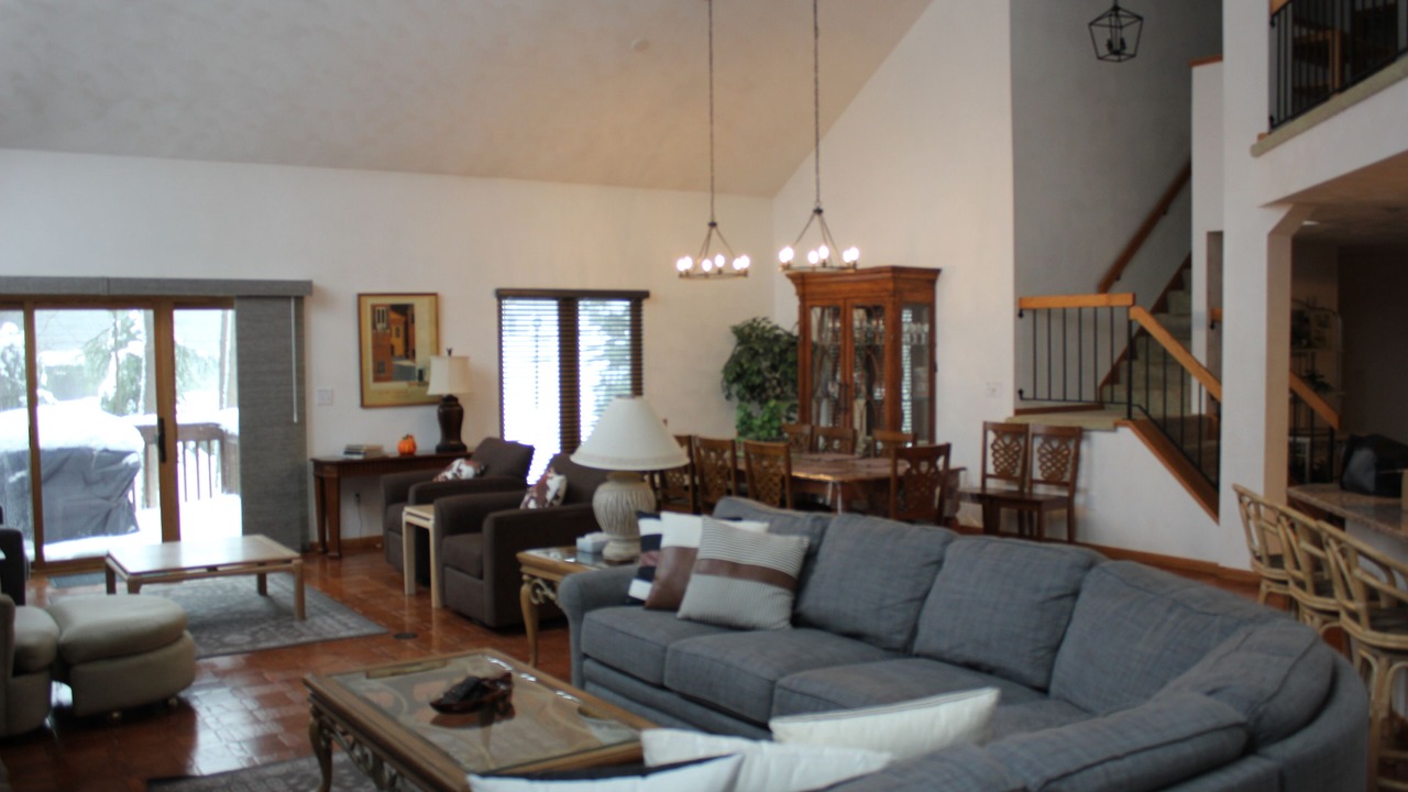 Photo of Livingroom in Jefferson Township