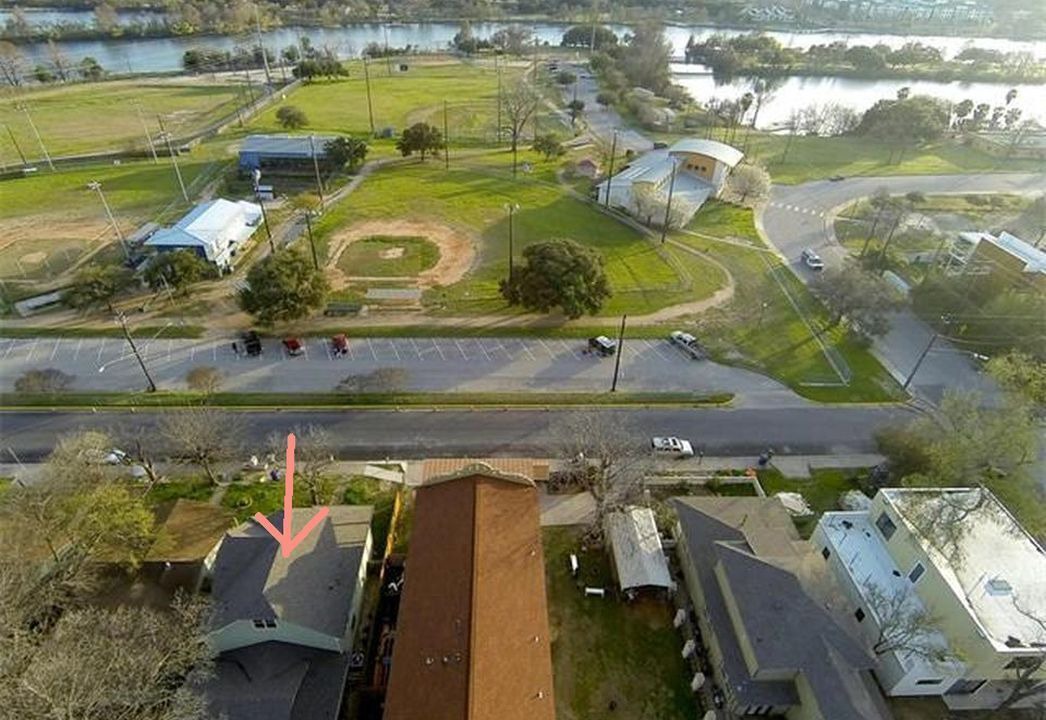 Photo of Outdoor in Holly