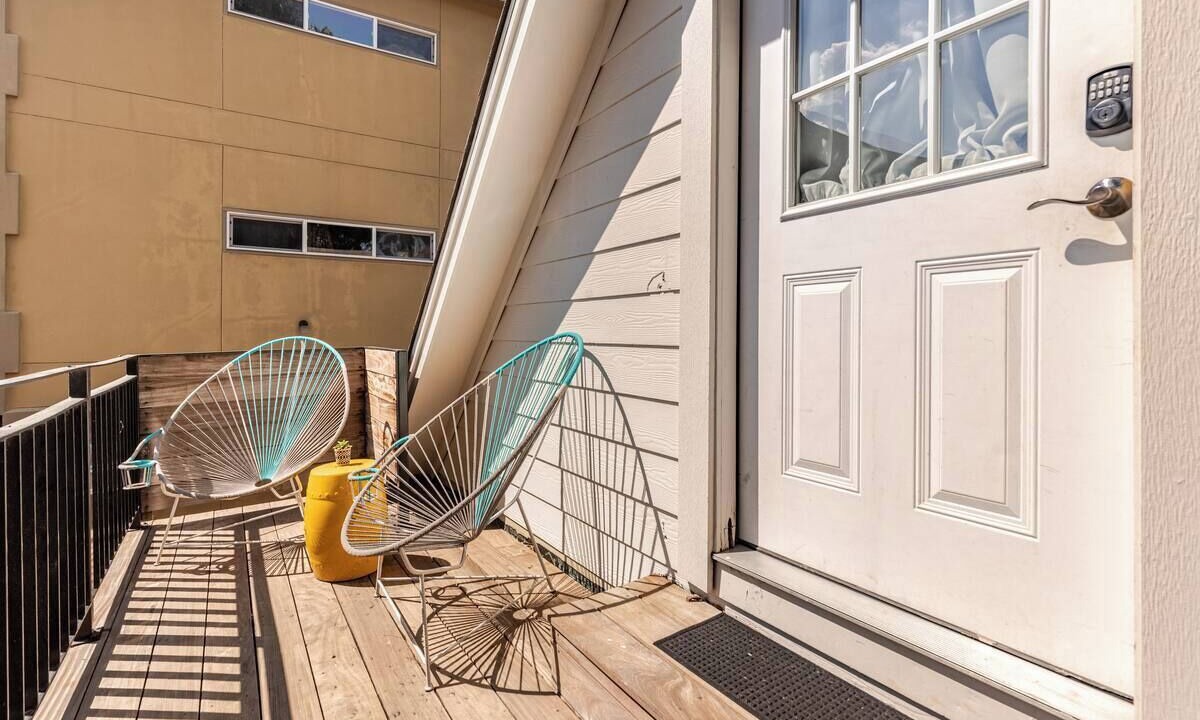 Photo of Patio Balcony in Holly