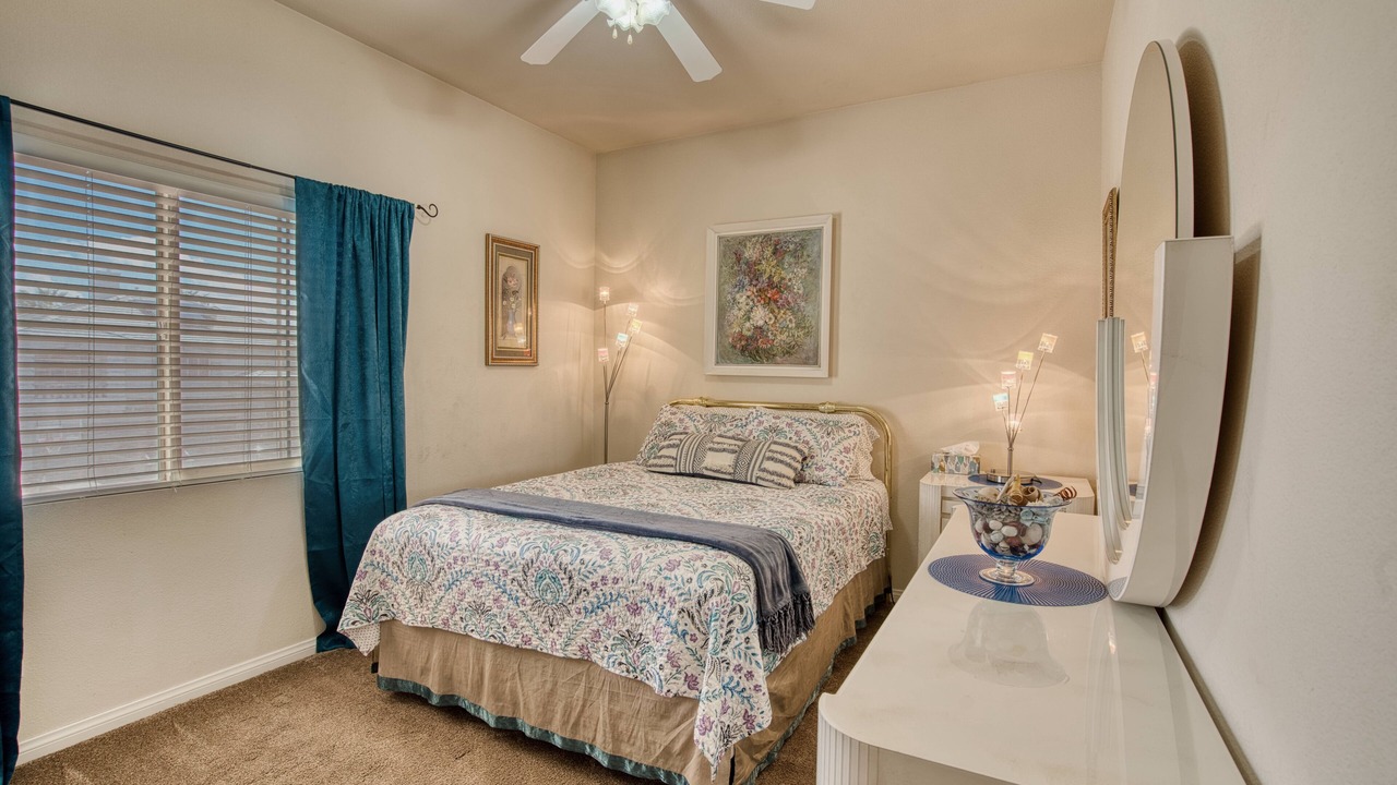 Photo of Bedroom in Enterprise
