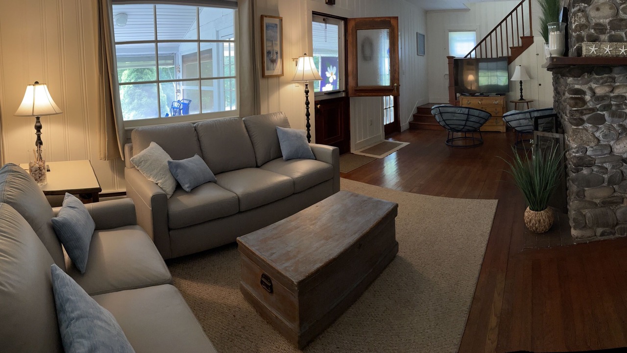 Photo of Livingroom in Ogunquit