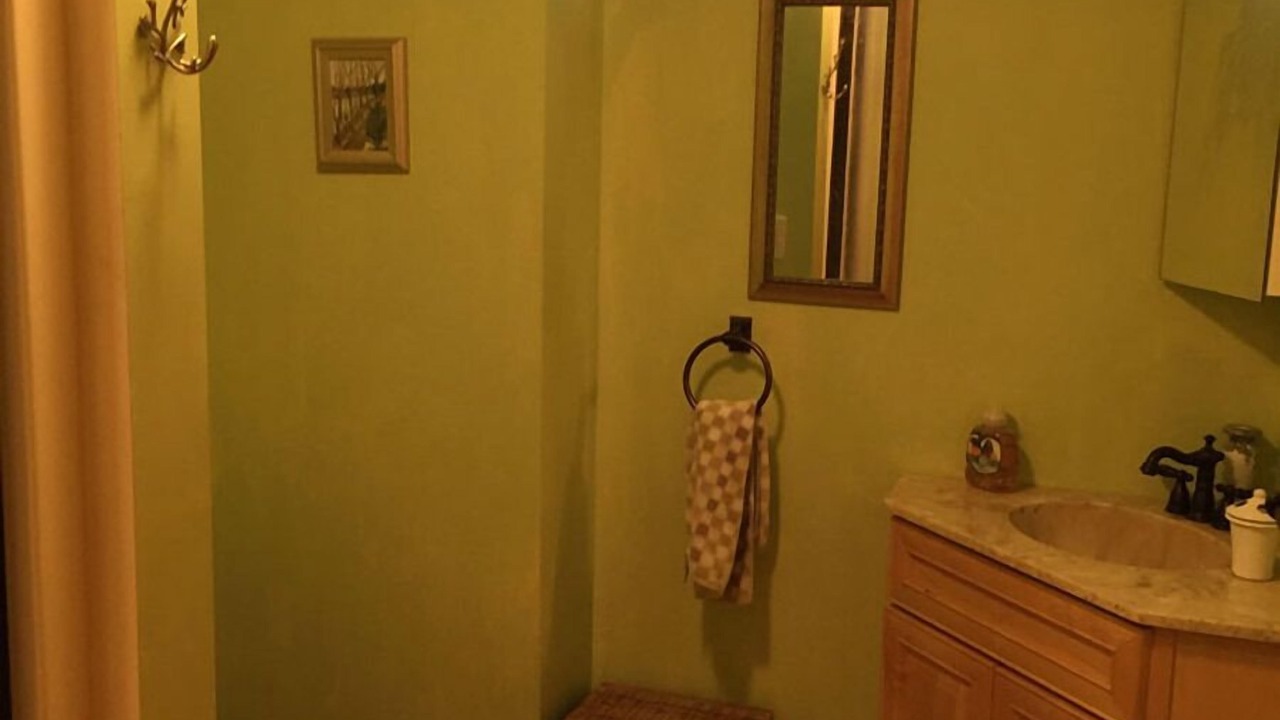 Photo of Bathroom in Town of Delaware