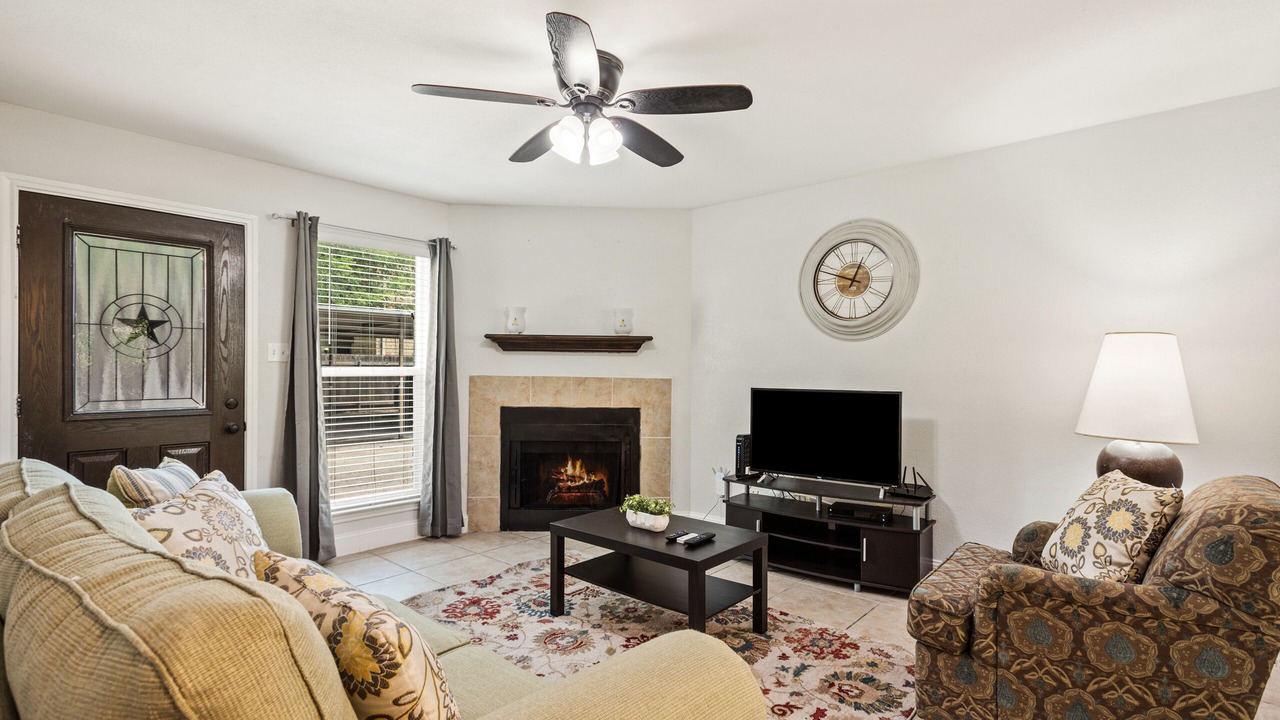 Photo of Livingroom in Tanglewood Estates
