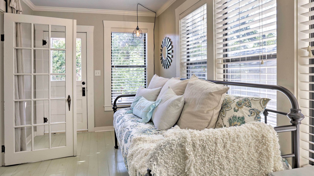 Photo of Livingroom in Fredericksburg