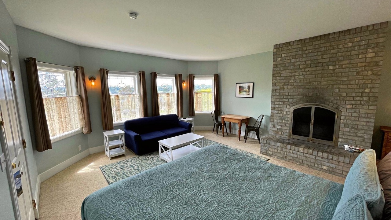 Photo of Livingroom in Lopez Island