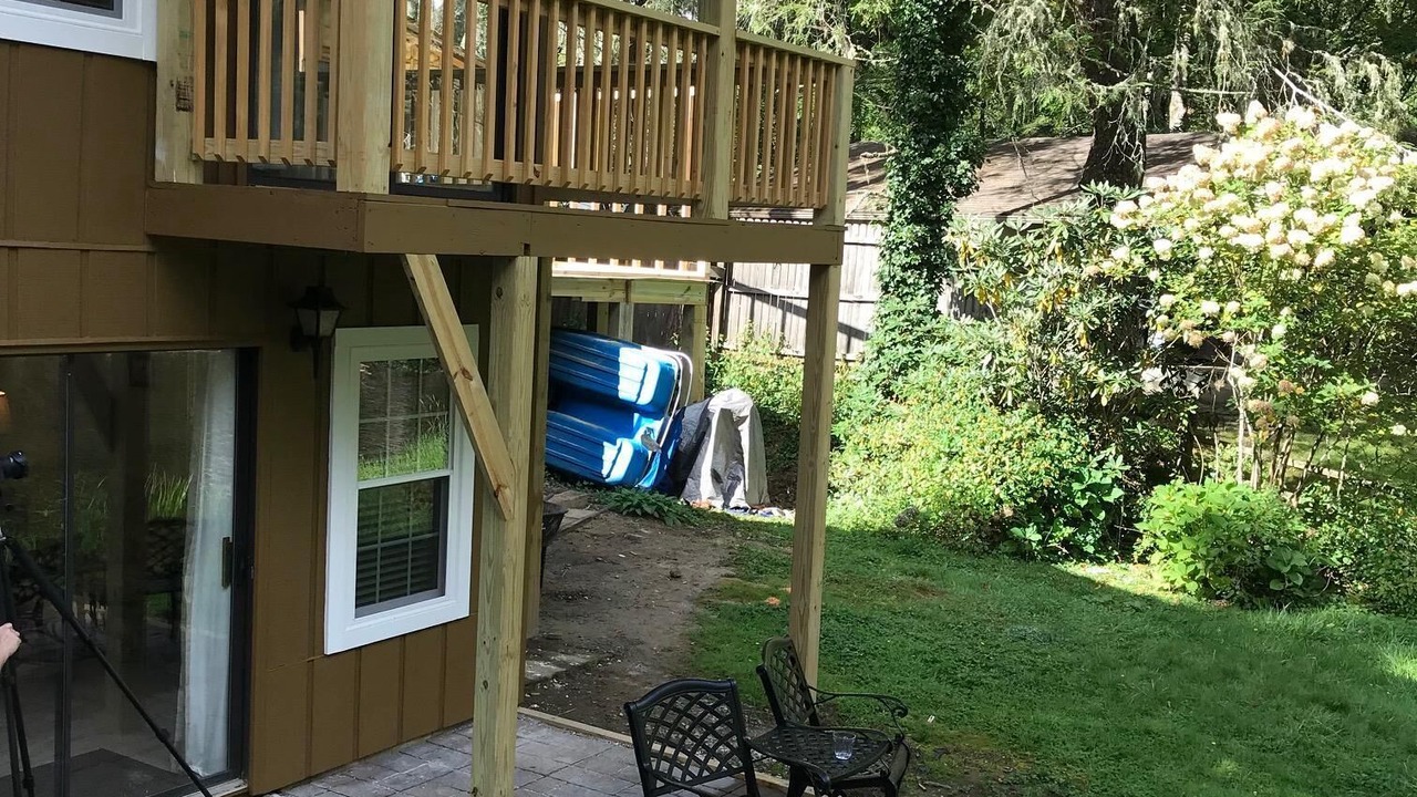 Photo of Patio Balcony in Mirror Lake