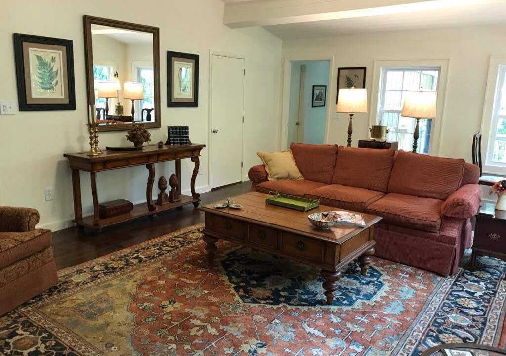 Photo of Livingroom in Mirror Lake