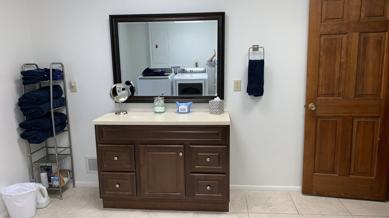 Photo of Bathroom in Sandy