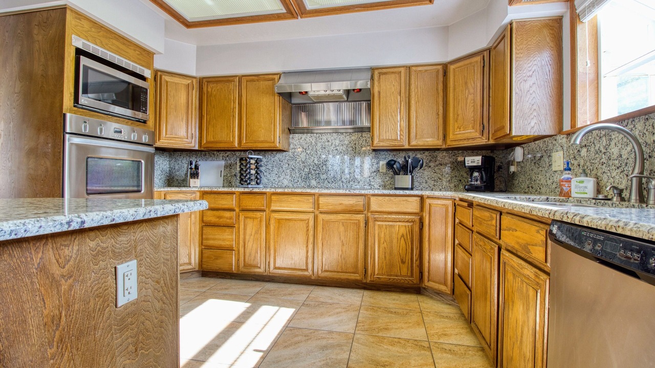 Photo of Kitchen in Sandy