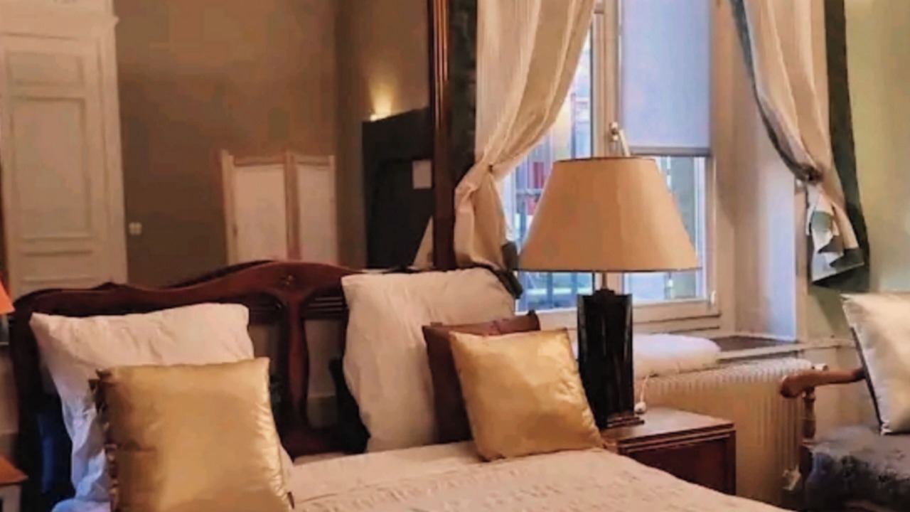 Photo of Bedroom in Saint Nicolas - Charles III - Ville vieille - Trois Maisons - Leopold