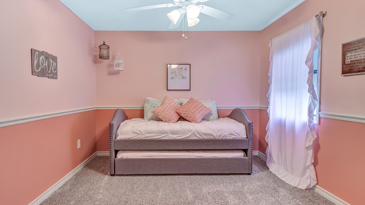 Photo of Bedroom in Quail Run Estates