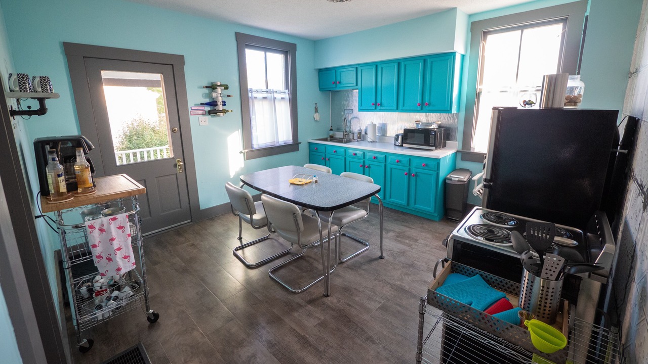 Photo of Others in Hermann