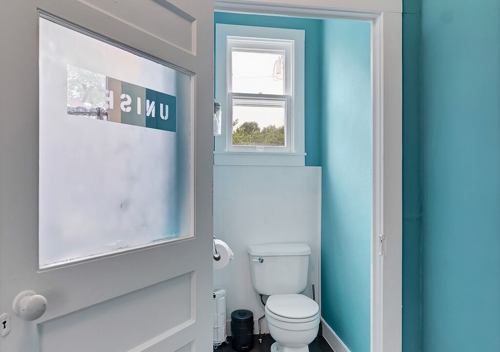 Photo of Others in Hermann