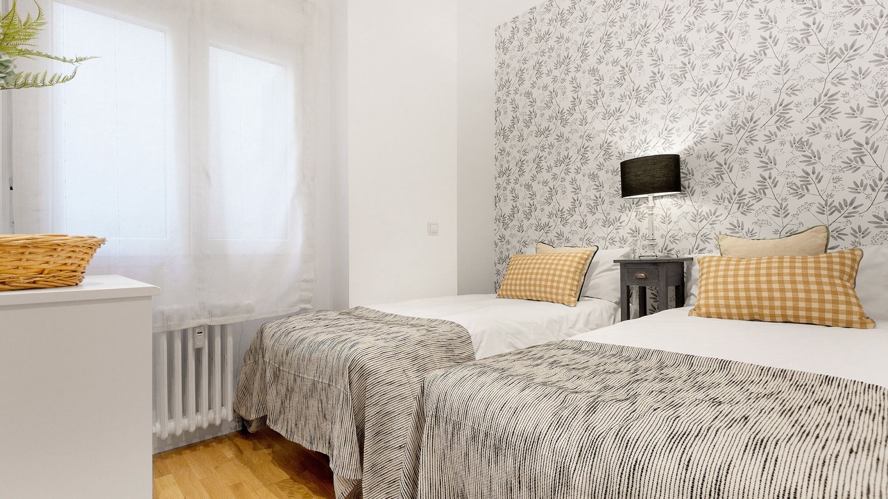 Photo of Bedroom in Jeronimos