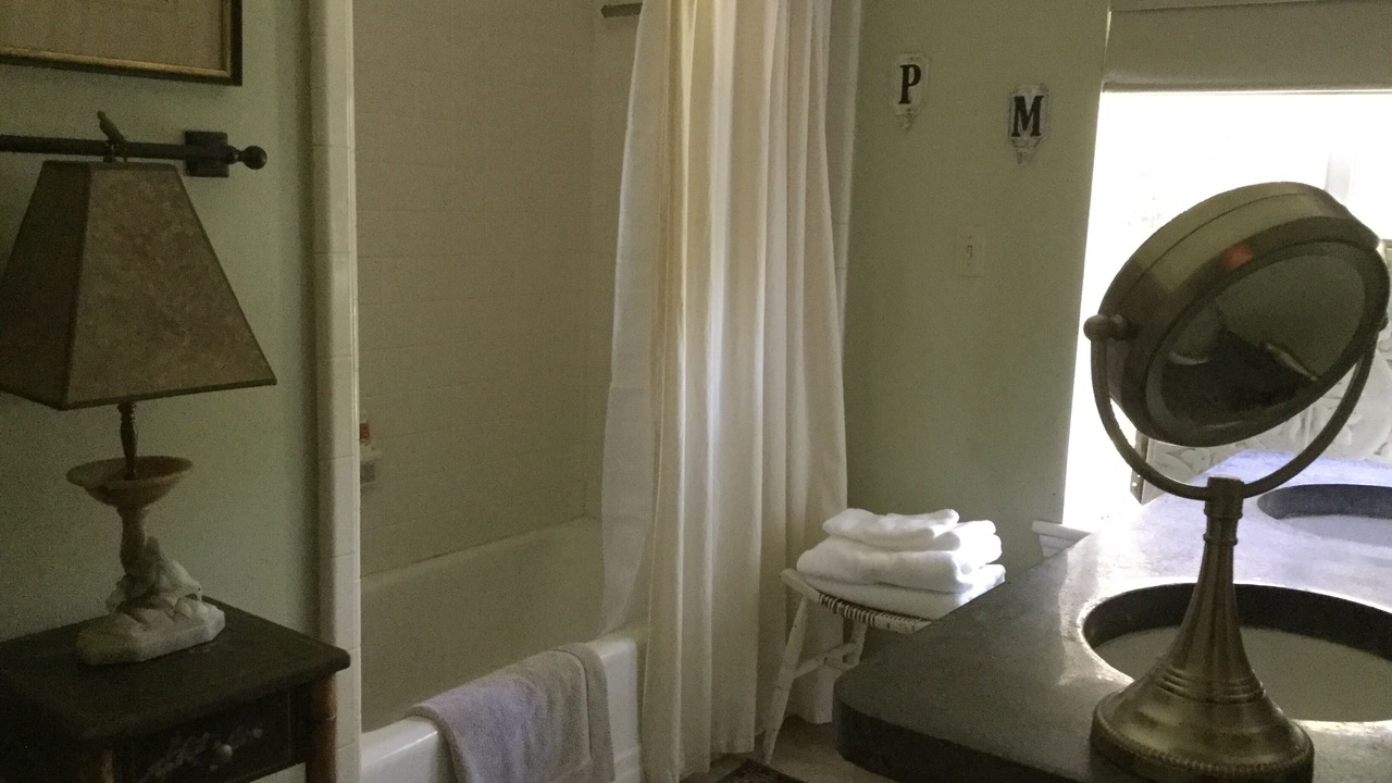 Photo of Bathroom in Lynn