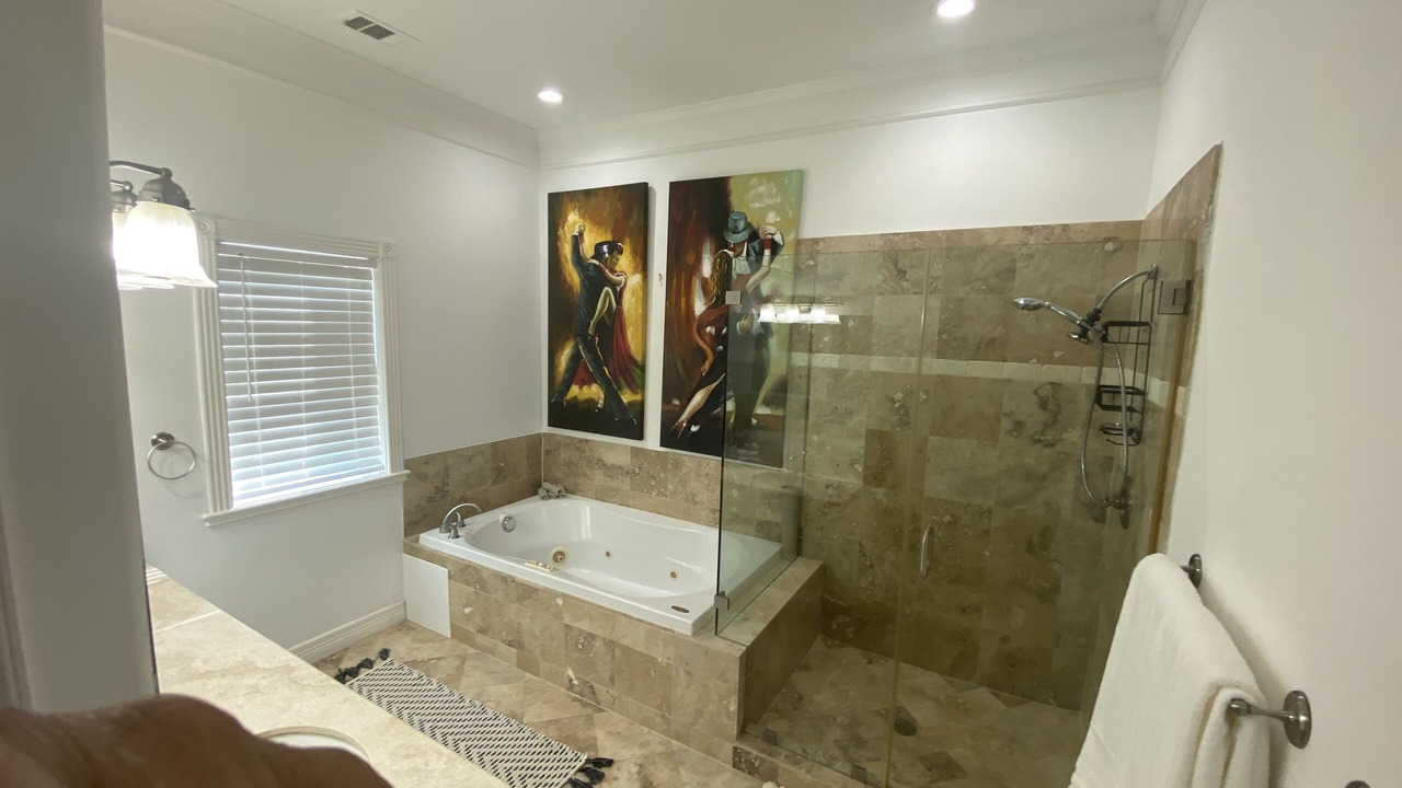 Photo of Bathroom in South Central Houston