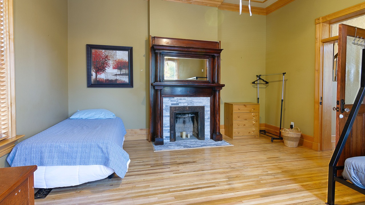 Photo of Bedroom in Lower Avenues