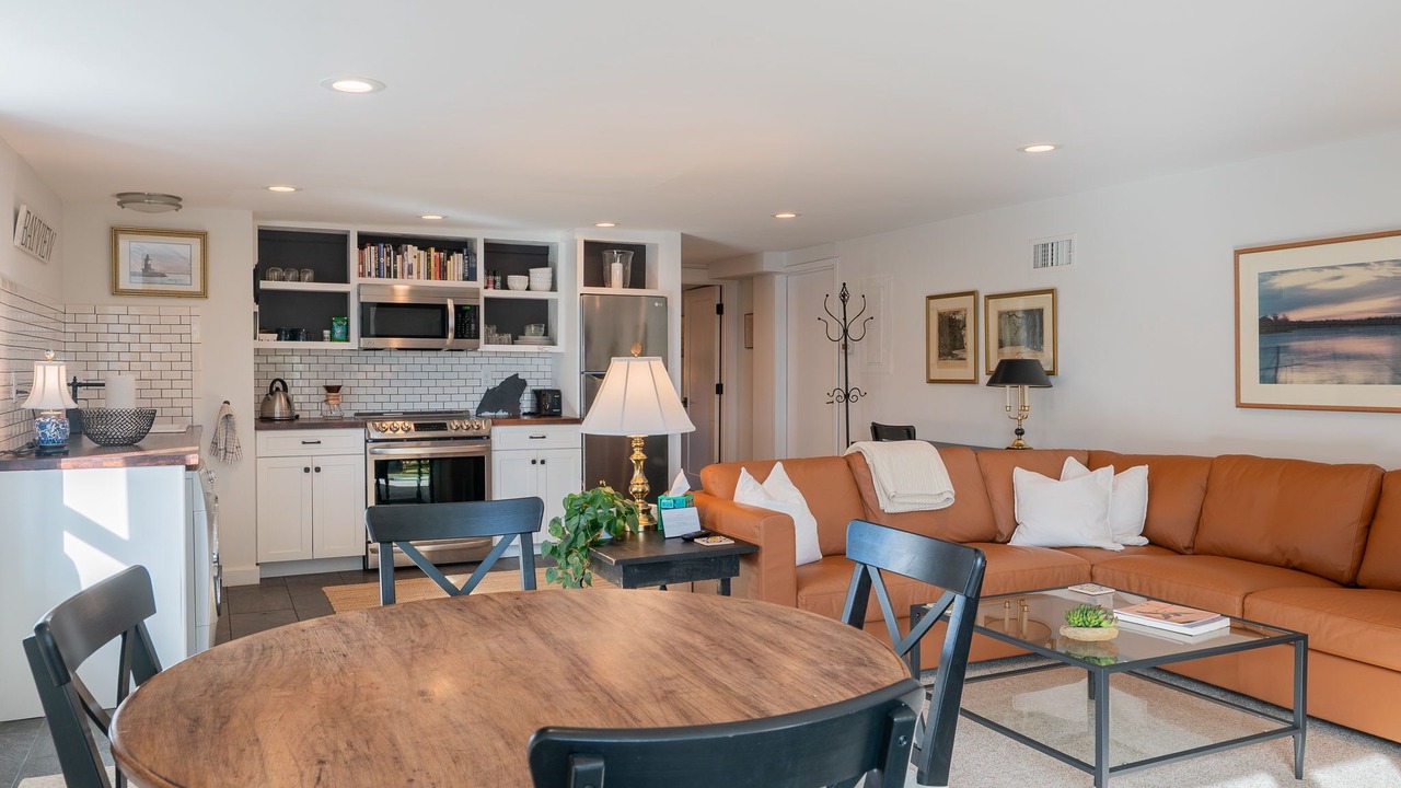 Photo of Bedroom in Back Cove