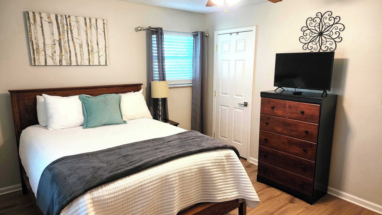 Photo of Bedroom in Jefferson City