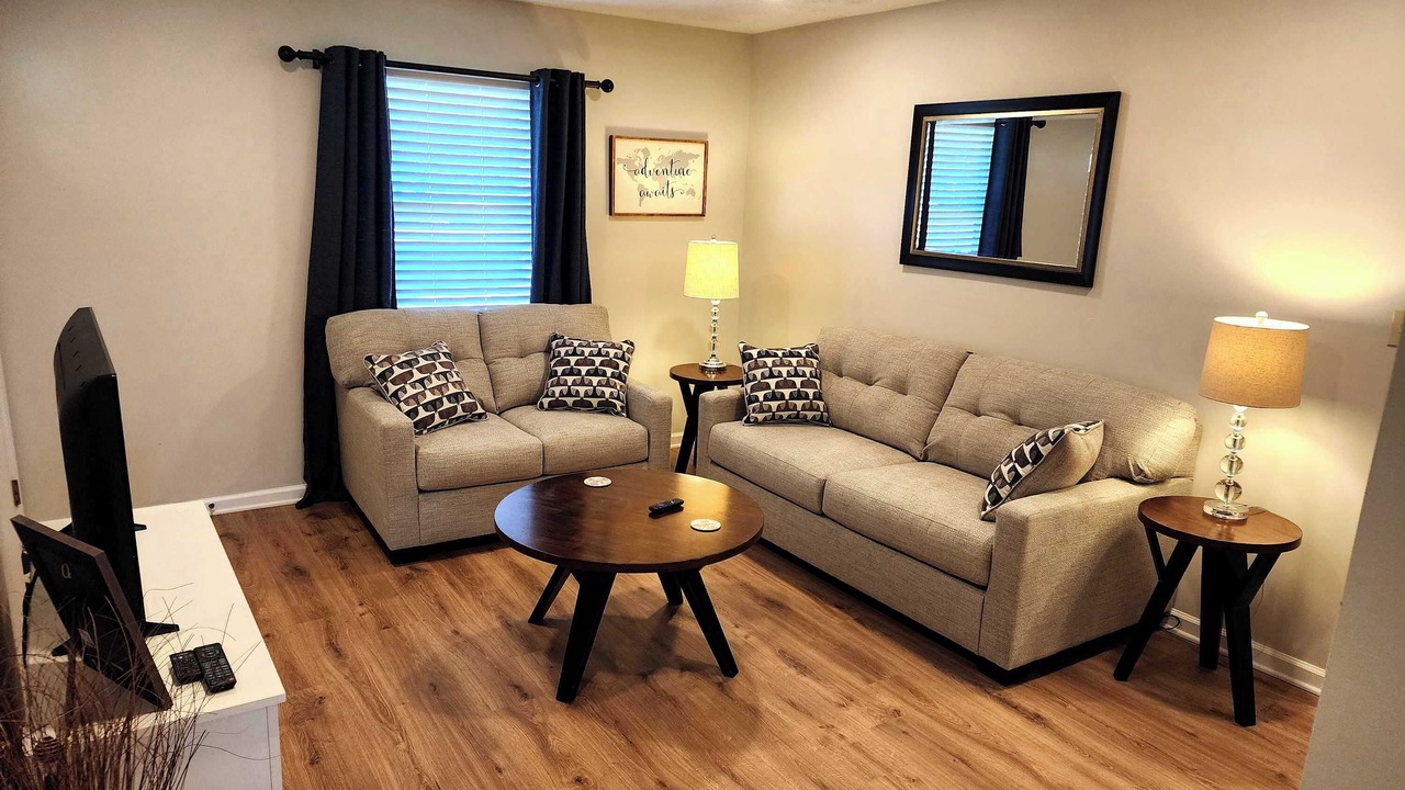 Photo of Livingroom in Jefferson City