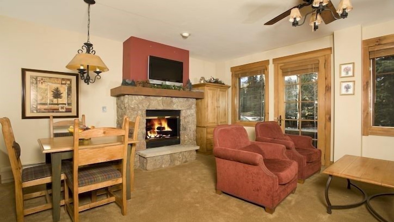 Photo of Livingroom in Christie Heights