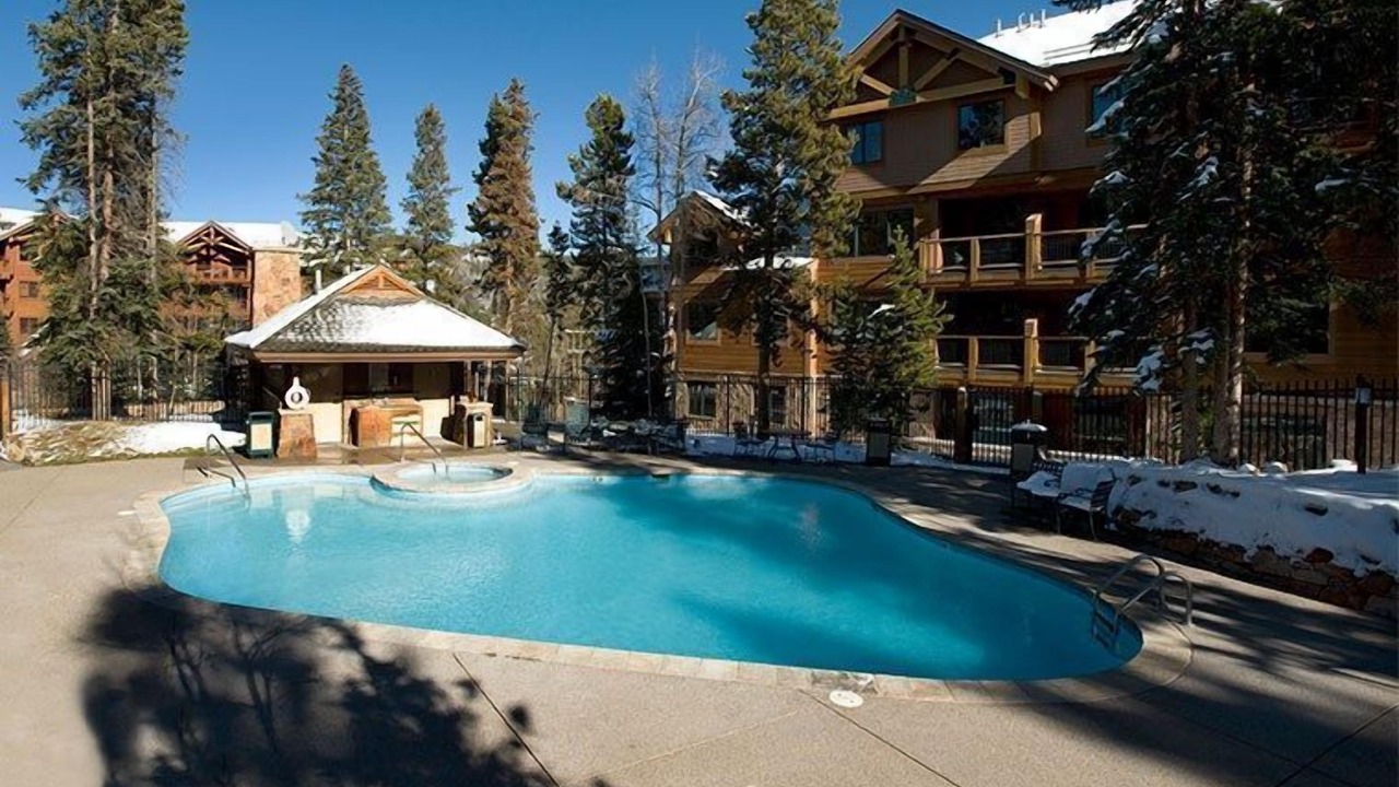 Photo of Outdoor in Peak 8