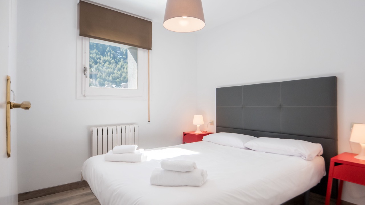 Photo of Bedroom in Incles