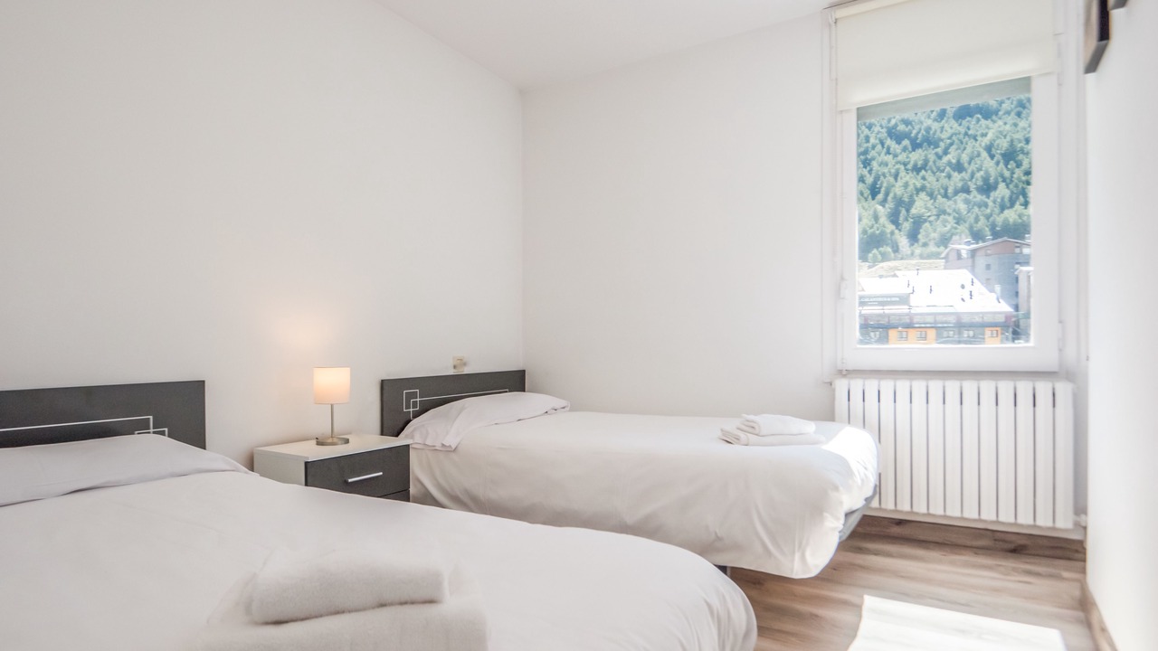 Photo of Bedroom in Incles