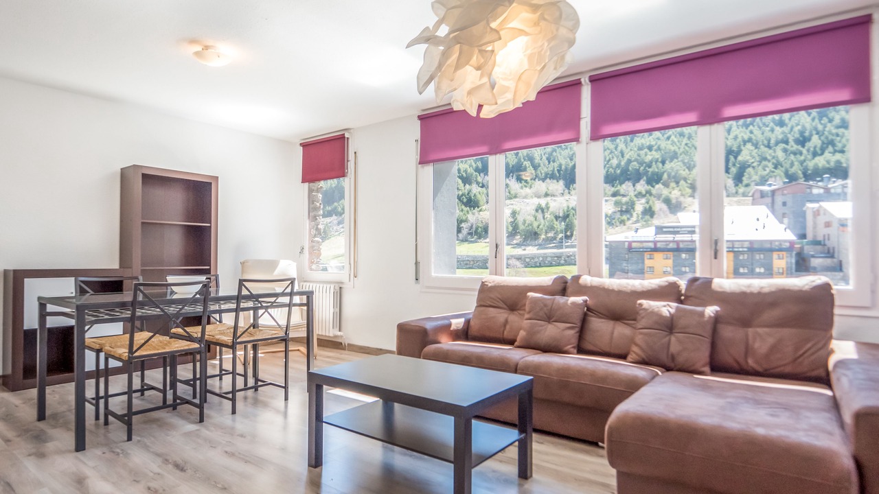 Photo of Livingroom in Incles