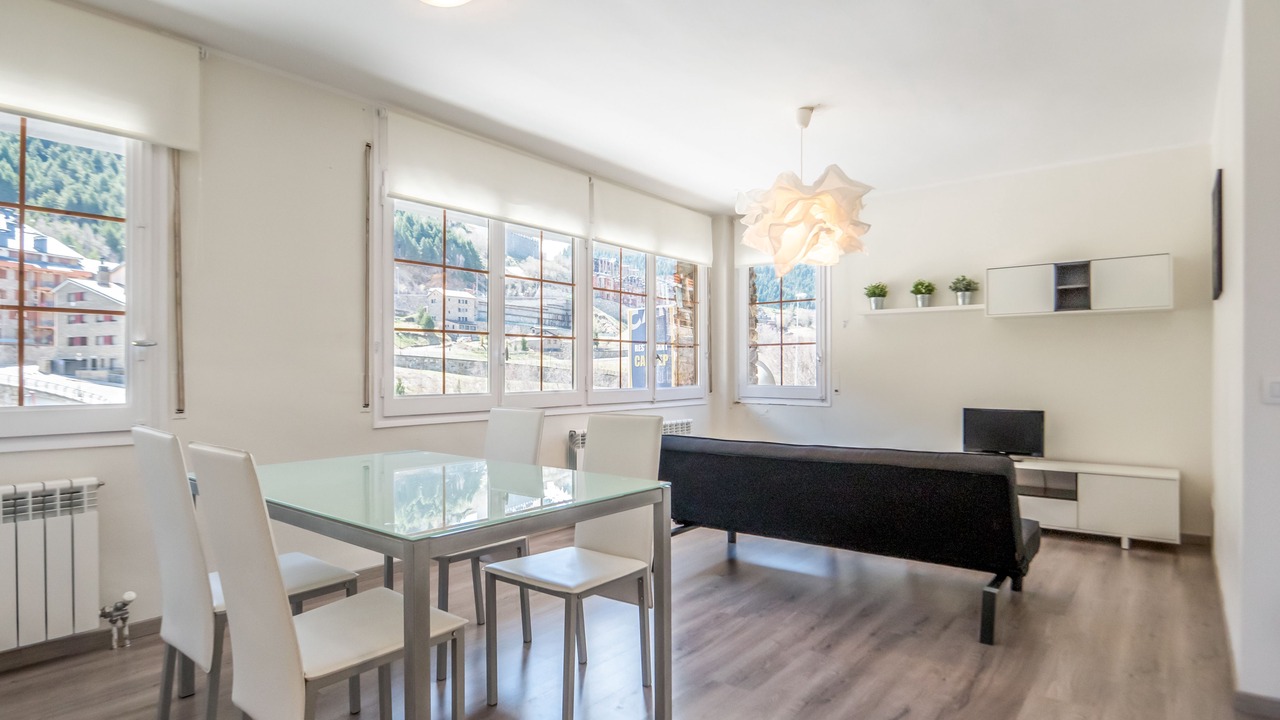Photo of Livingroom in Incles
