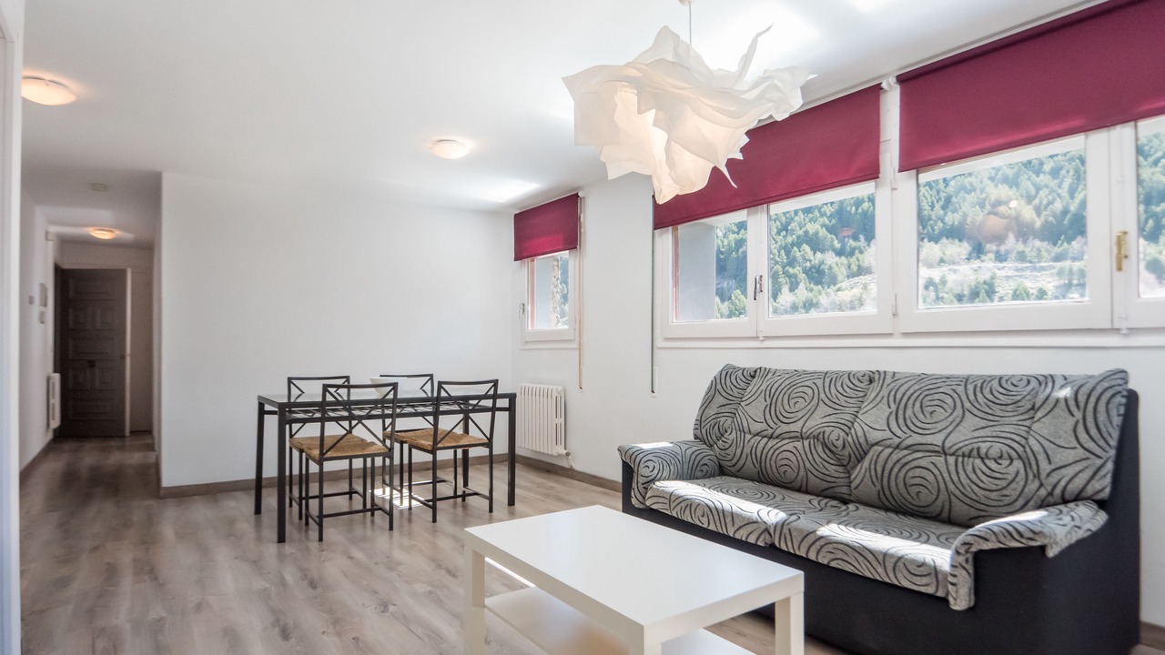Photo of Livingroom in Incles