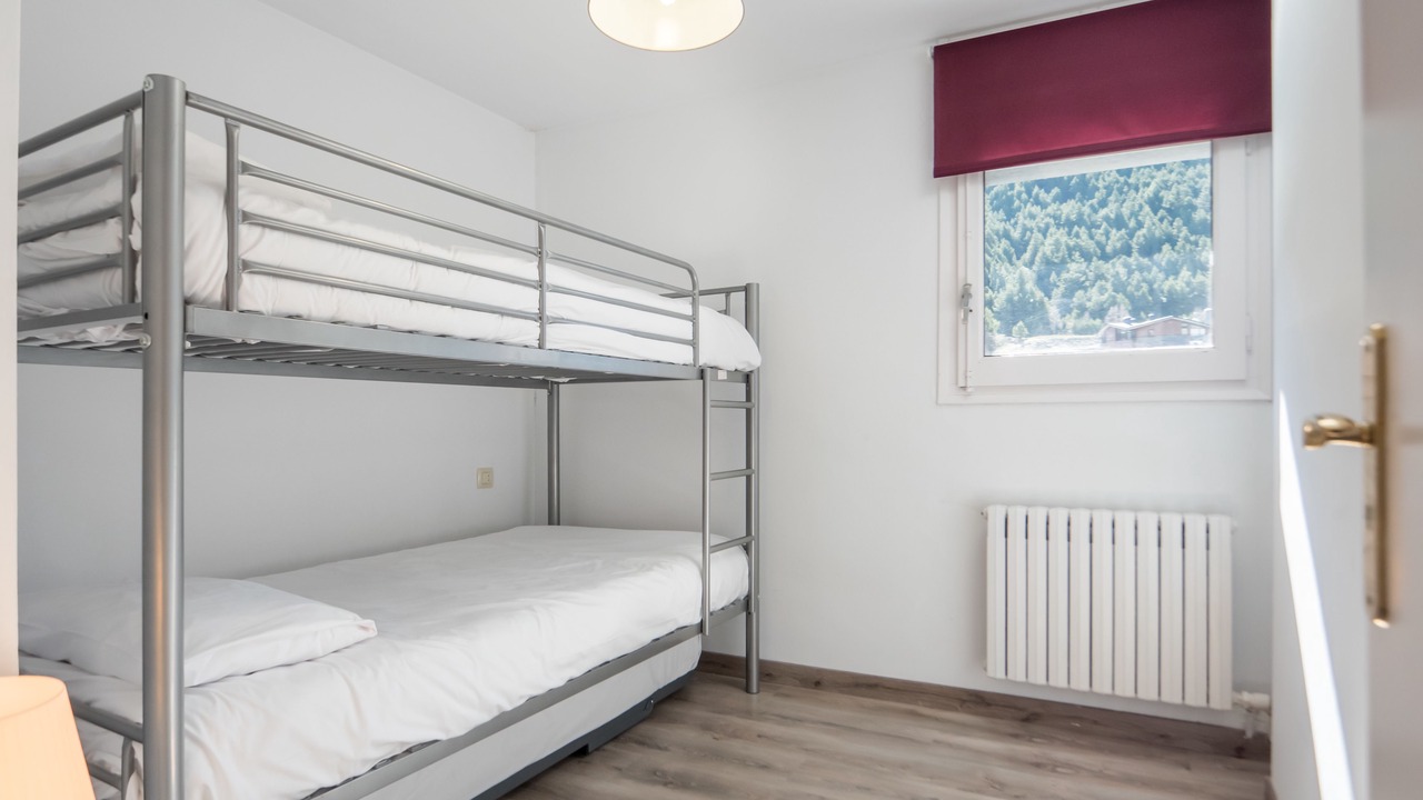 Photo of Bedroom in Incles