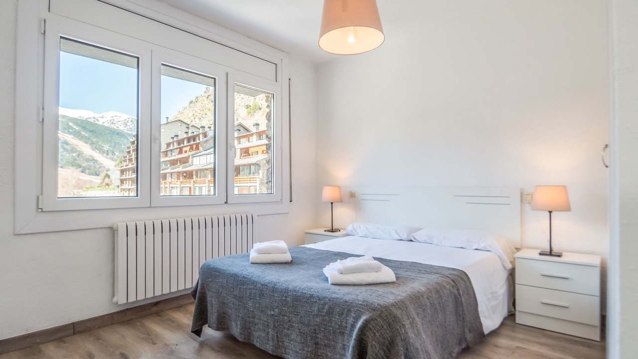 Photo of Bedroom in Incles