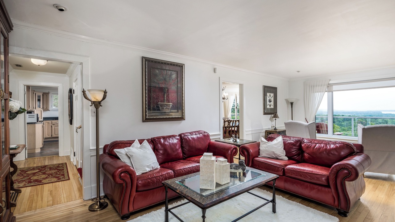 Photo of Bedroom in Montebello