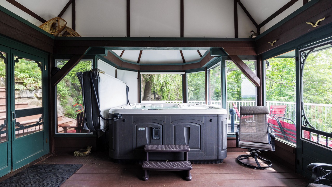 Photo of Bedroom in Montebello