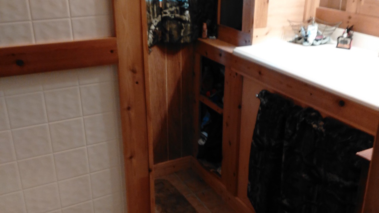 Photo of Bathroom in Zavalla