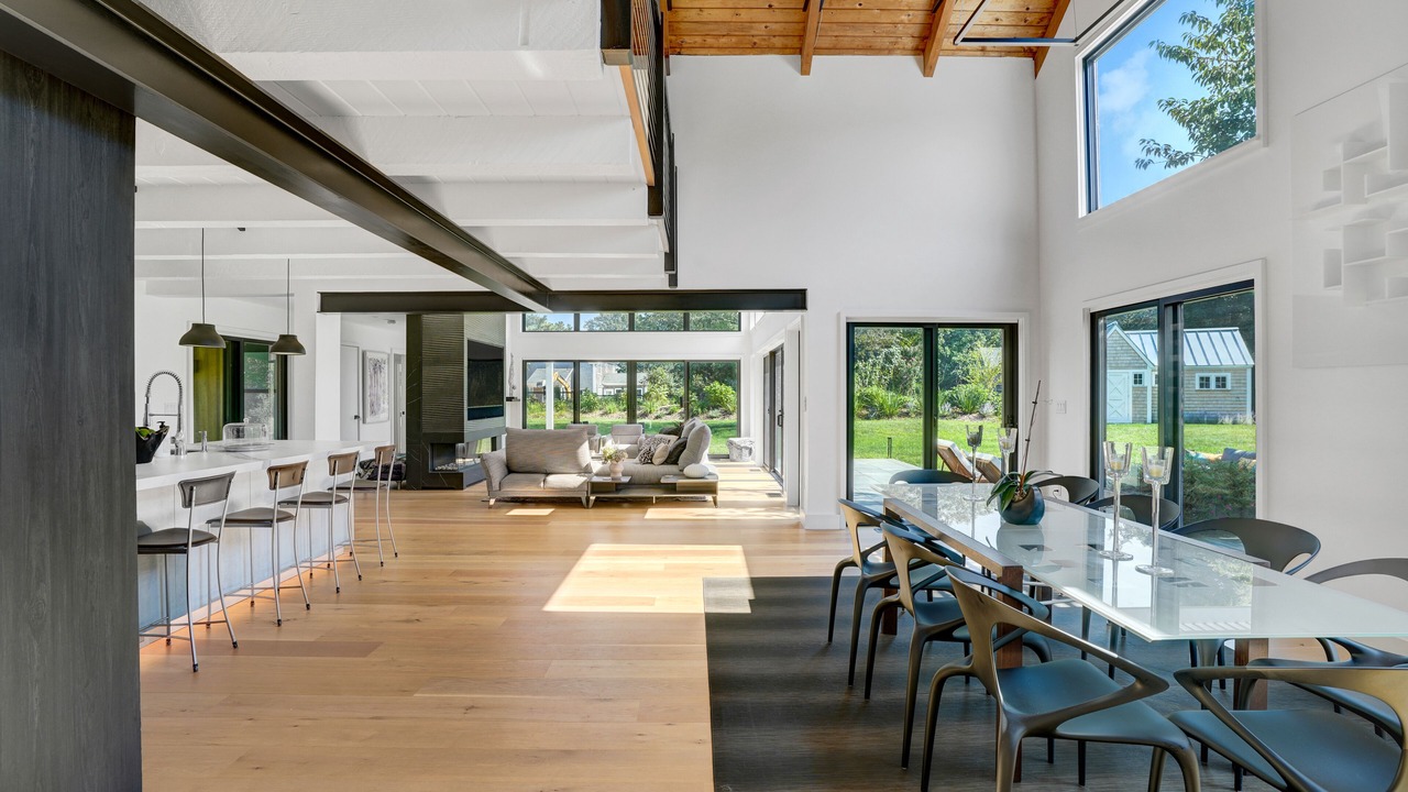 Photo of Others in Katama